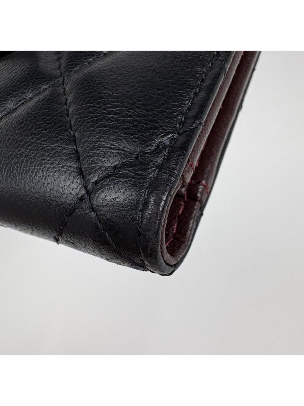 Chanel CC Logo Trifold Wallet Quilted Leather Black - Picture 4 of 10